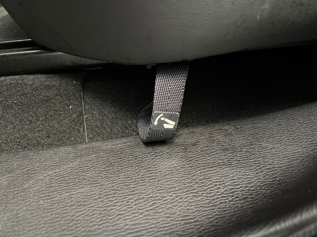 Used 2025 Mitsubishi Outlander SE AWD/4WD image 14