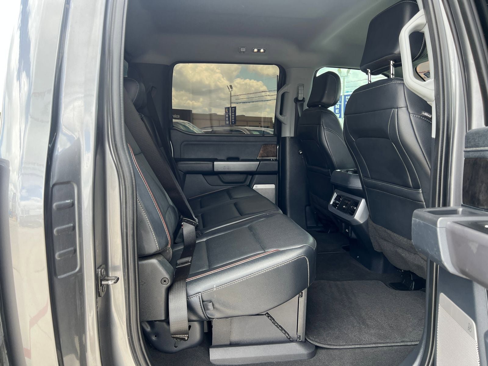 Used 2024 Ford F250 Lariat AWD/4WD image 14