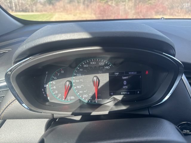 Used 2020 Chevrolet Trax LT w/ LT Convenience Package AWD/4WD image 9