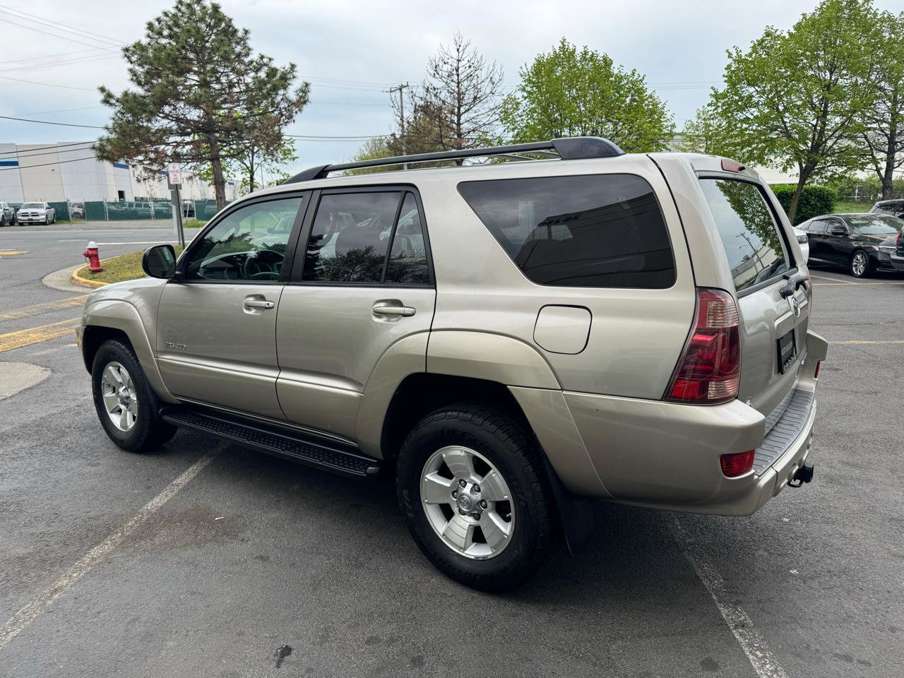 Used 2004 Toyota 4Runner Sport AWD/4WD image 7