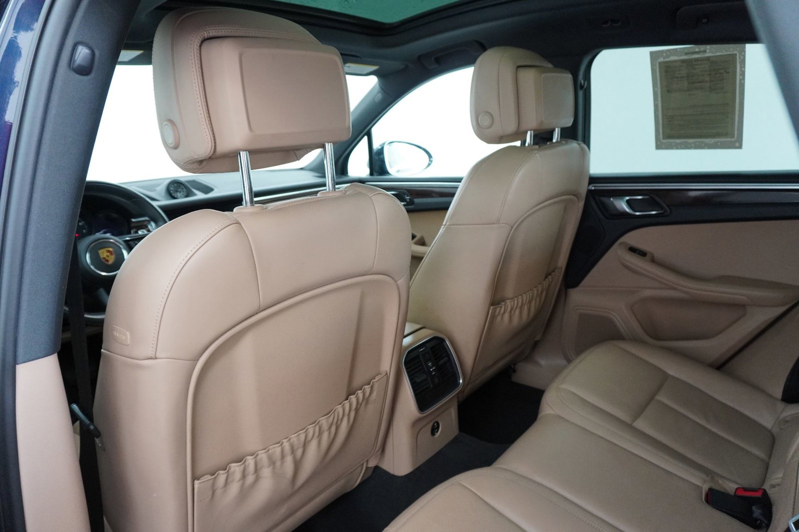 Certified 2023 Porsche Macan Turbo image 12