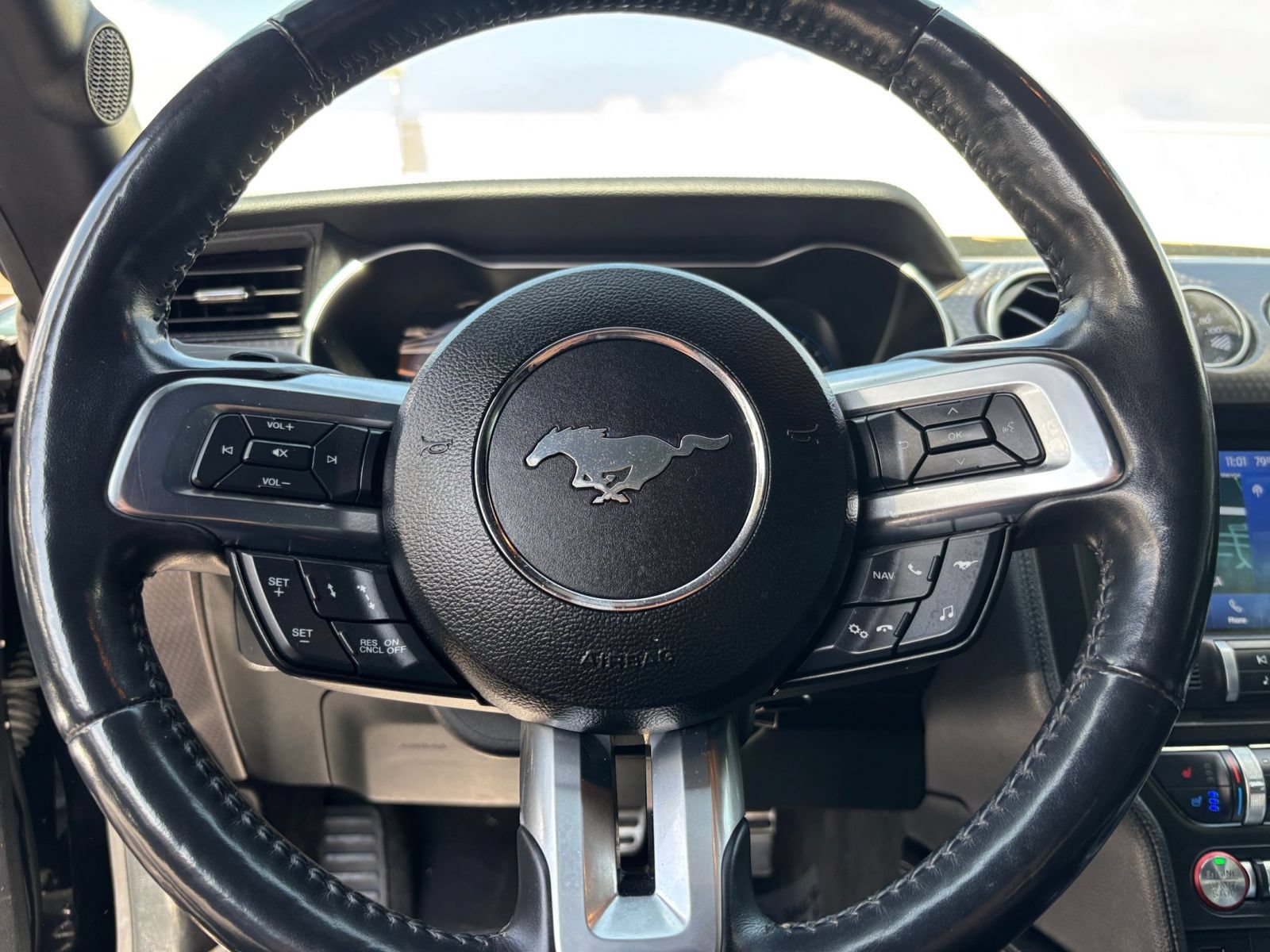 Used 2022 Ford Mustang GT Premium w/ GT Performance Package RWD image 27
