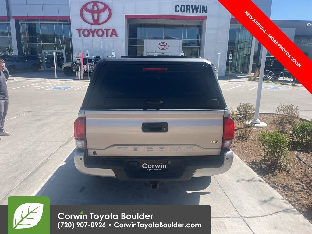 Used 2019 Toyota Tacoma TRD Off-Road w/ TRD Premium Off Road Package AWD/4WD image 5