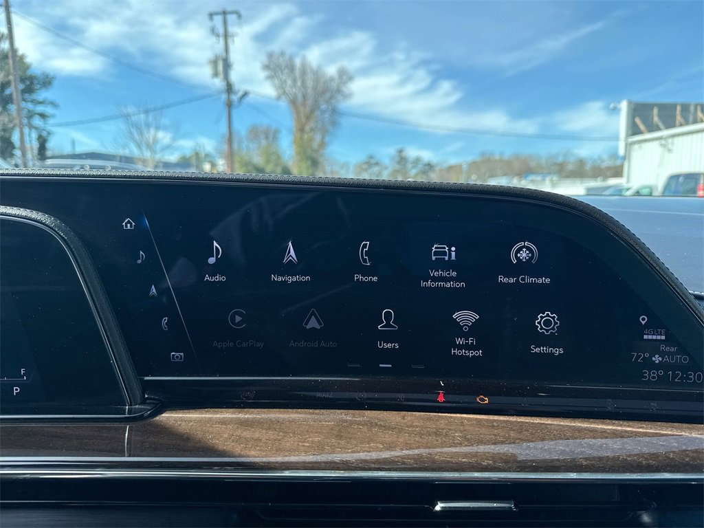 Used 2022 Cadillac Escalade ESV Premium Luxury Platinum image 27