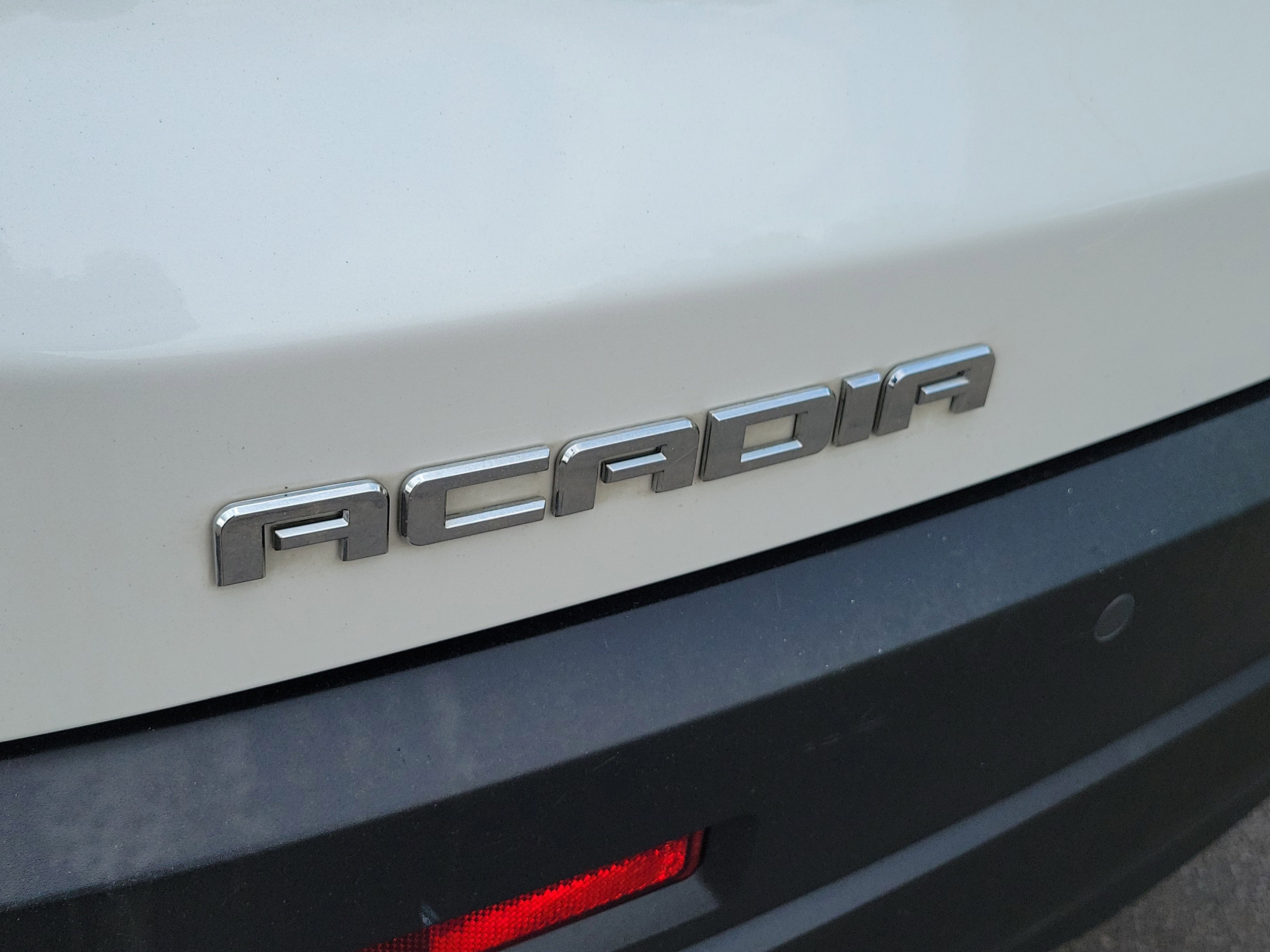 Used 2017 GMC Acadia SLT AWD/4WD image 7