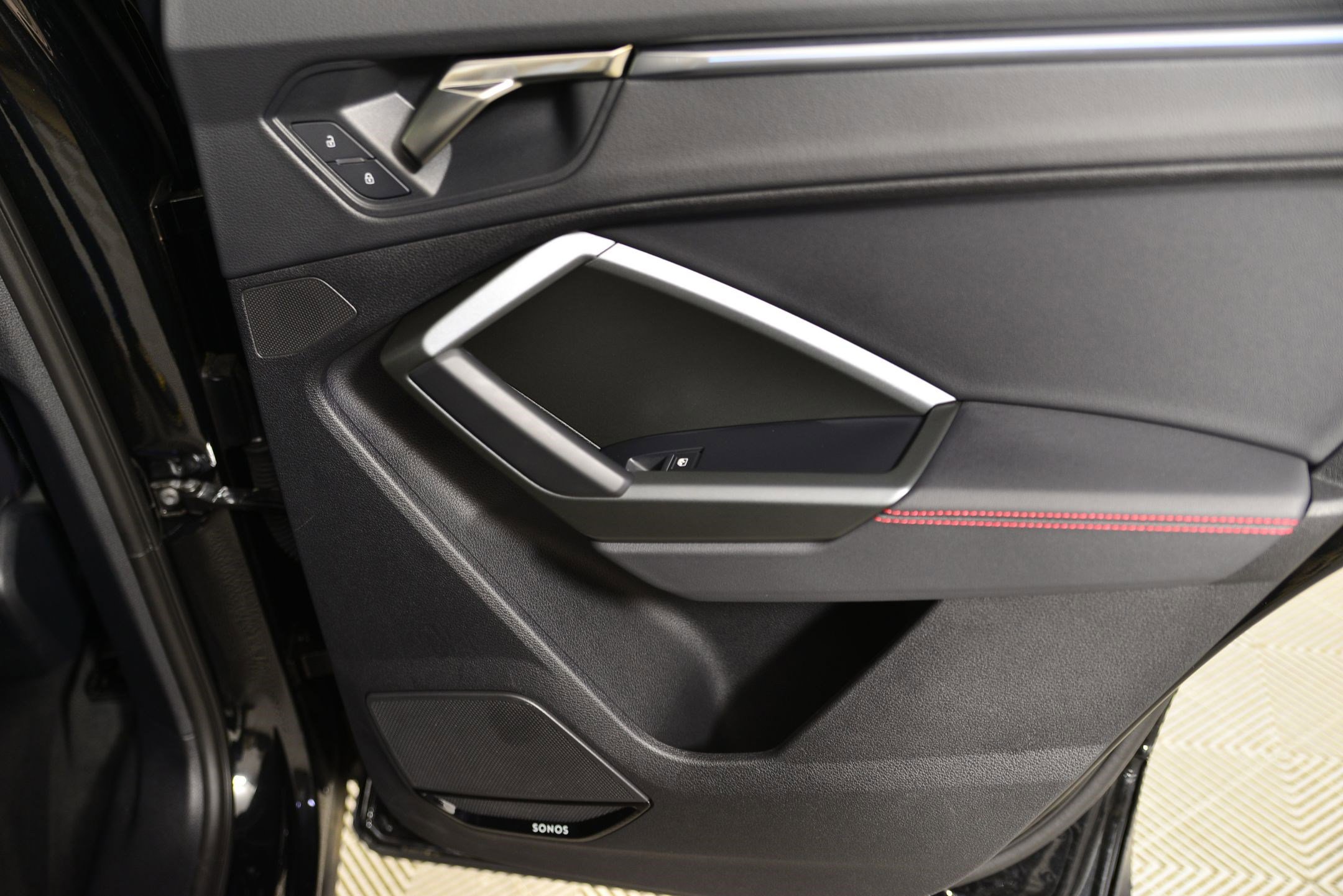 Certified 2025 Audi Q3 2.0T Premium Plus w/ Premium Plus Package image 23