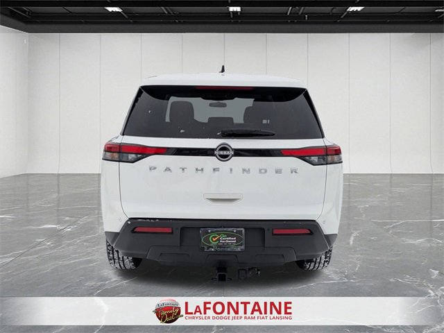 Used 2024 Nissan Pathfinder S image 4