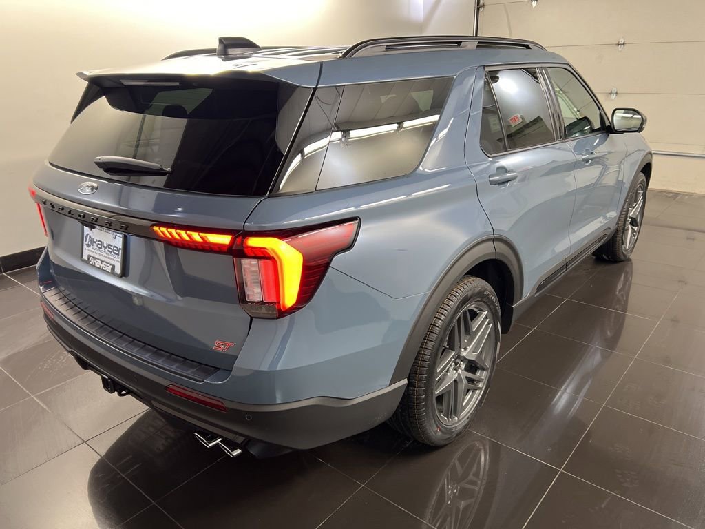 New 2026 Ford Explorer ST w/ Sun And Sound Package image 6