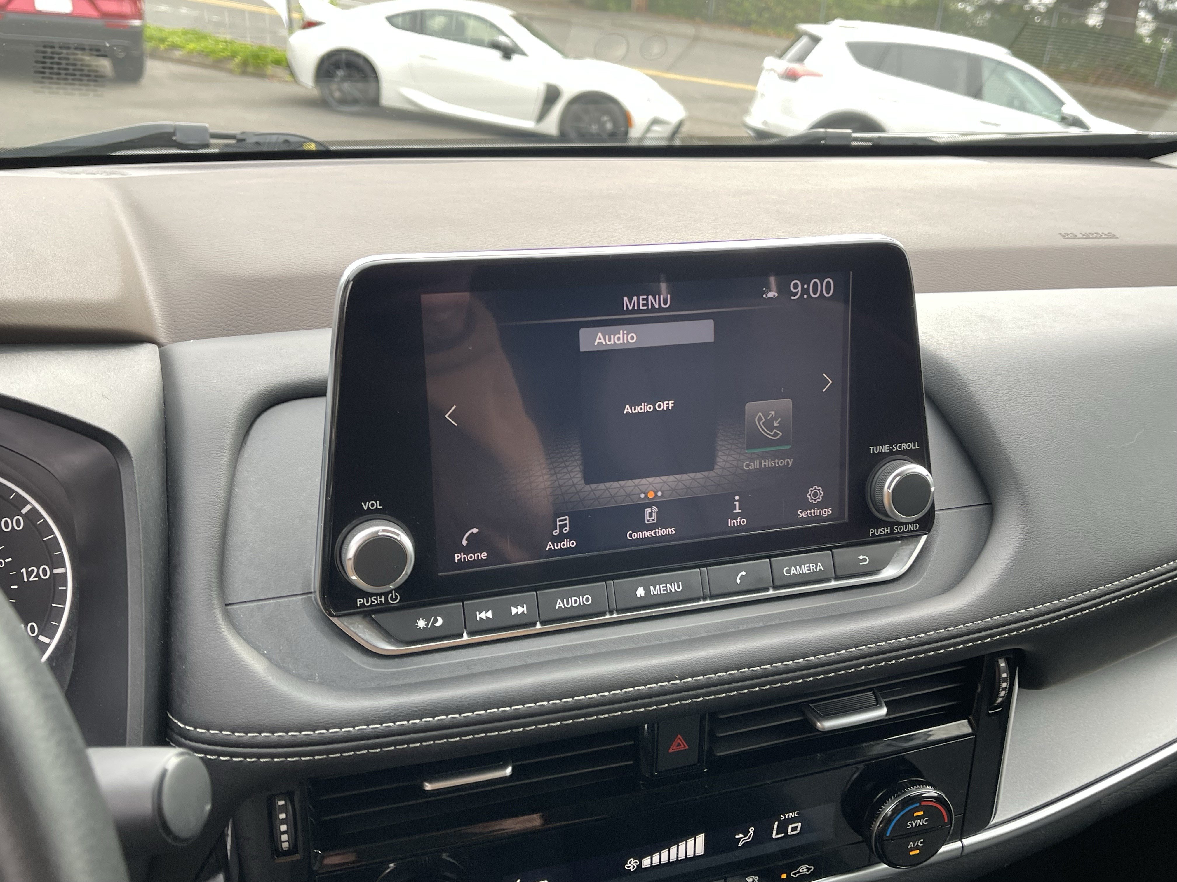 Used 2022 Nissan Rogue SV AWD/4WD image 22