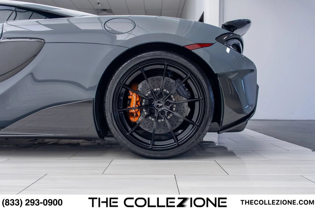 Used 2019 McLaren 600LT RWD image 18