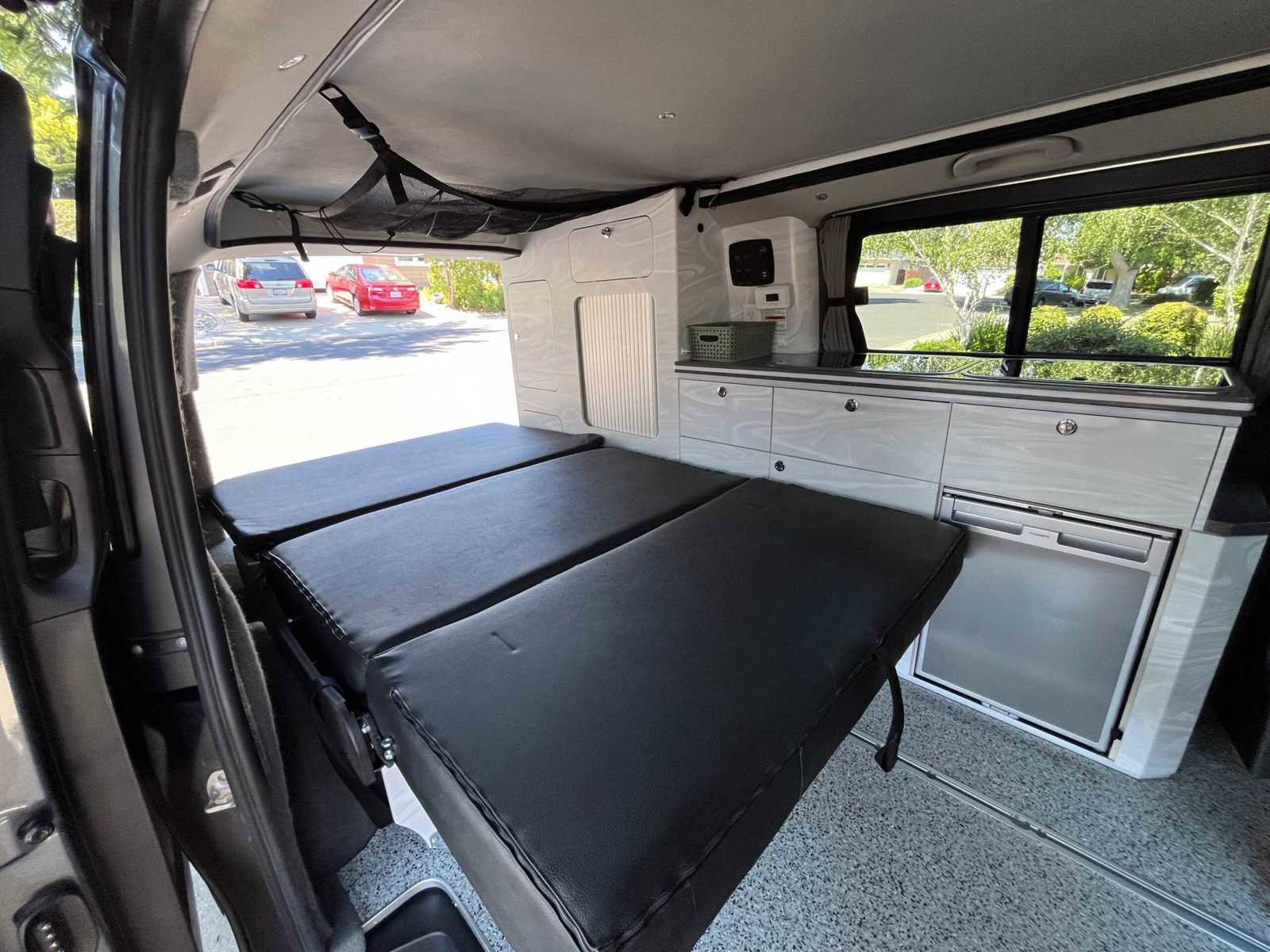 Used 2018 Mercedes-Benz Metris image 5