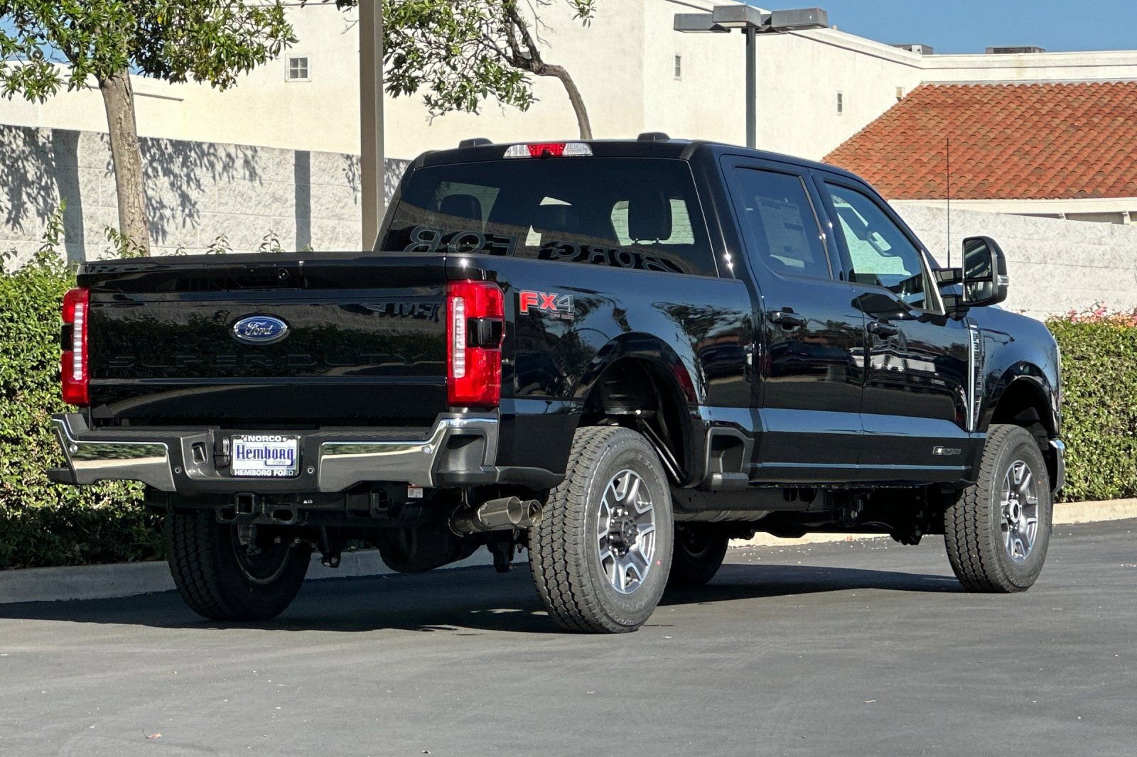 New 2026 Ford F350 Lariat w/ FX4 Off-Road Package image 4