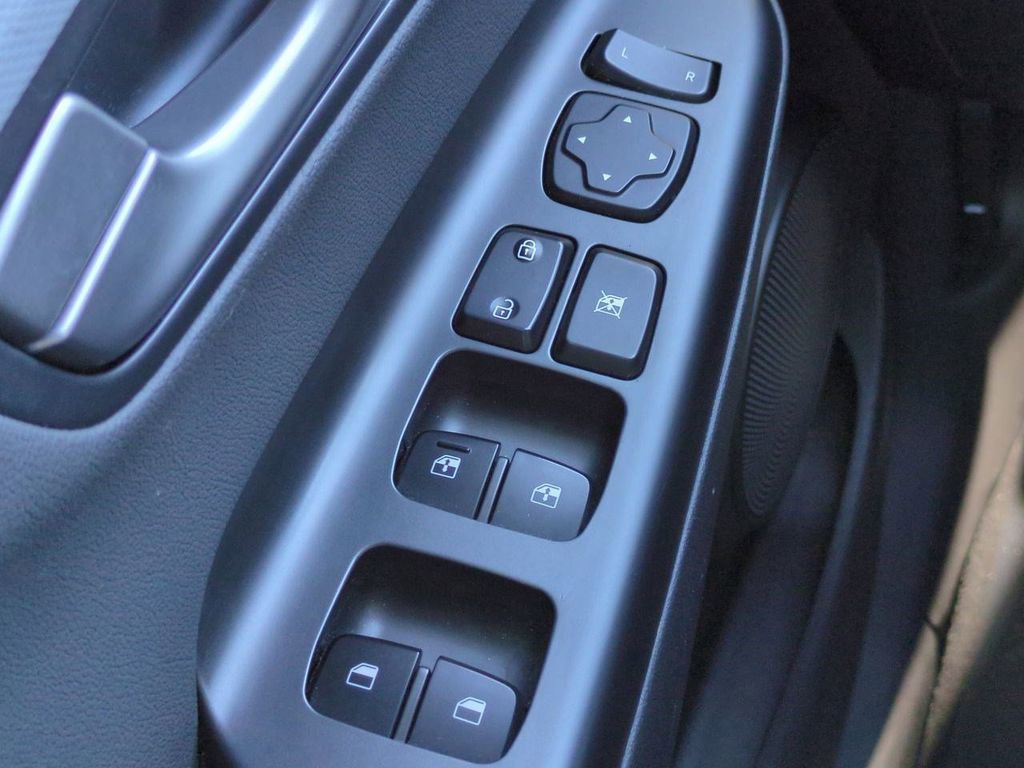 Used 2018 Hyundai Kona Ultimate image 26