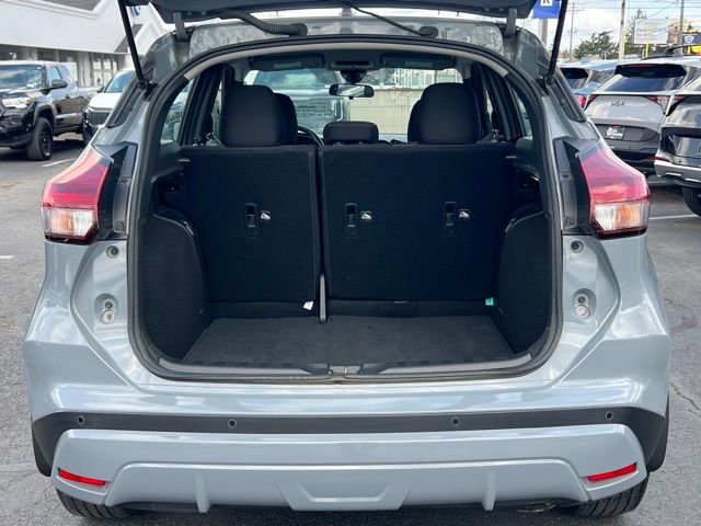 Used 2022 Nissan Kicks SR image 10