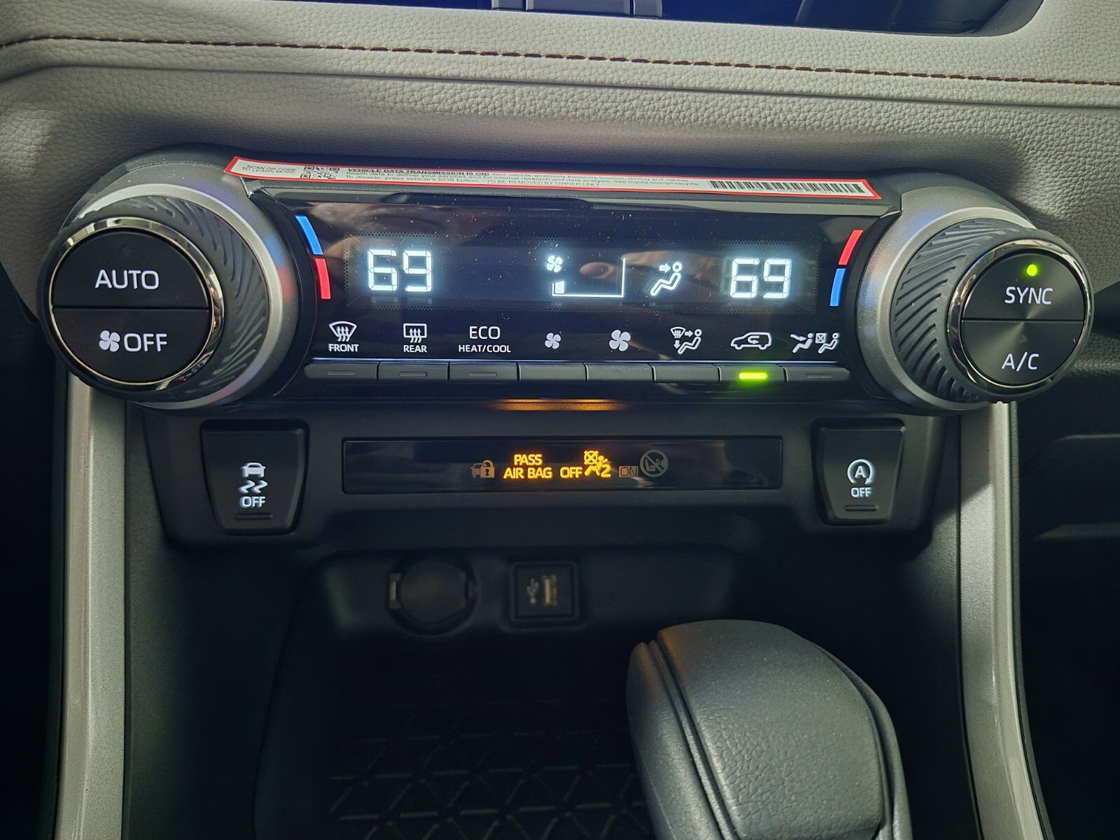 New 2025 Toyota RAV4 XLE image 24