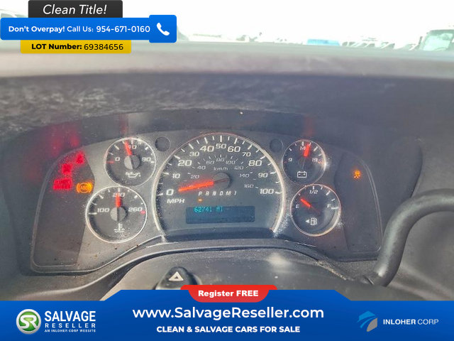 Used 2018 Chevrolet Express 3500 w/ Driver Convenience Package RWD image 12