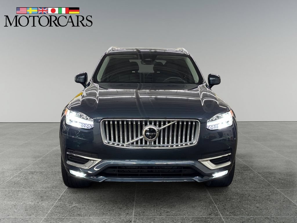 Certified 2025 Volvo XC90 B6 Ultra w/ Protection Package Premier AWD/4WD image 8