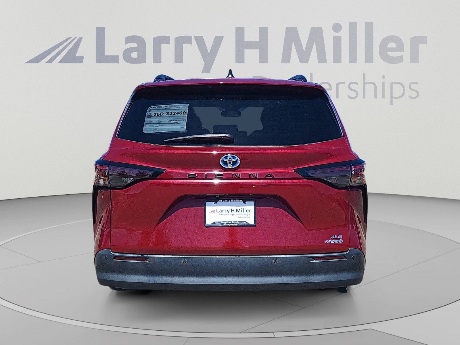 Used 2023 Toyota Sienna XLE FWD image 4