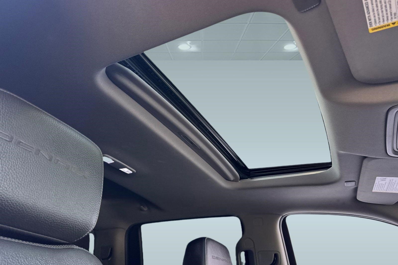 Used 2019 GMC Sierra 1500 Denali w/ Denali Ultimate Package image 14