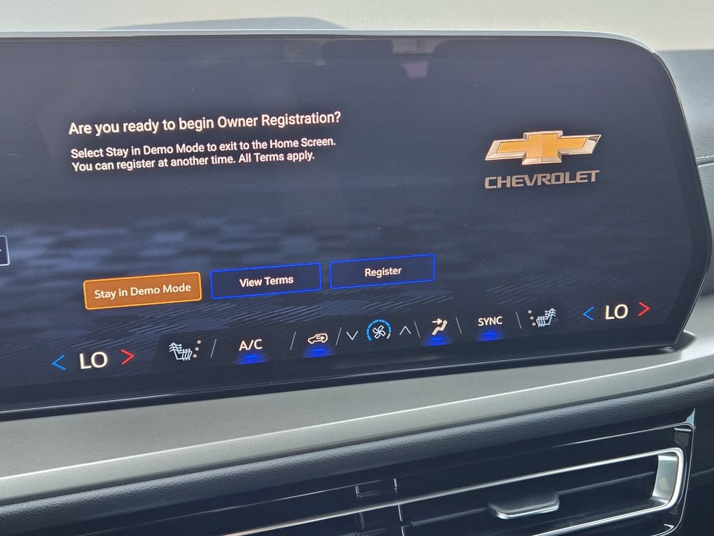 New 2026 Chevrolet Traverse LT w/ Driver Confidence Package FWD image 18