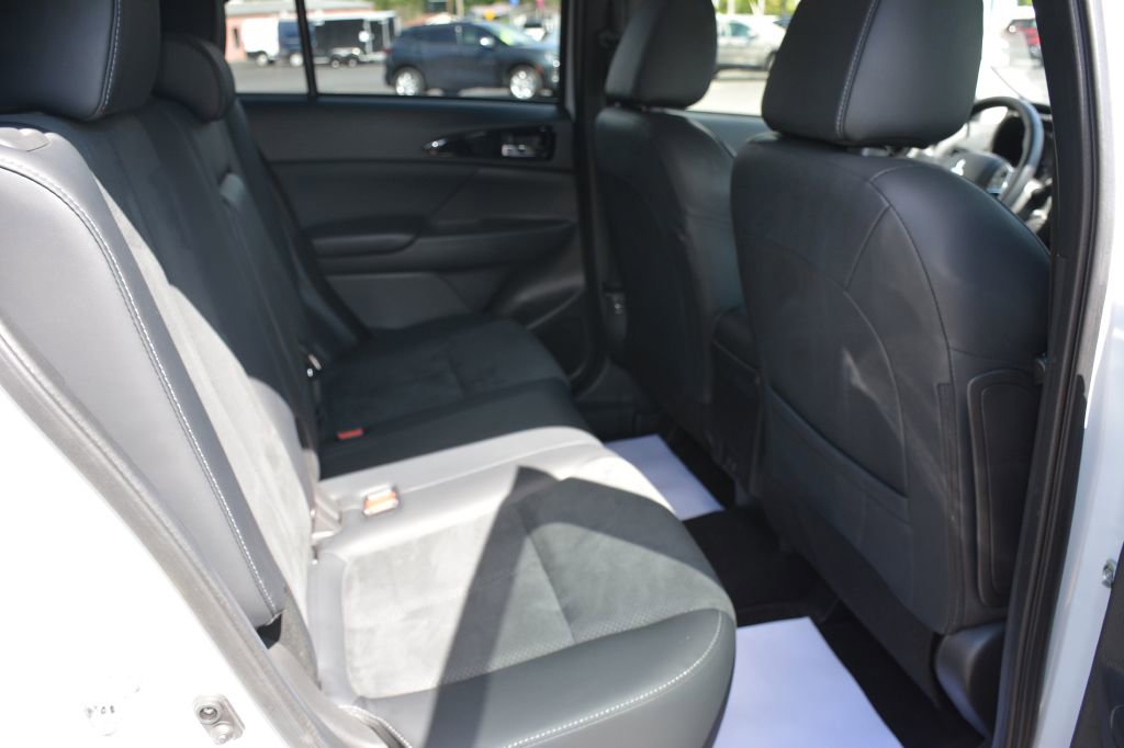 Used 2024 Mitsubishi Eclipse Cross SE image 9
