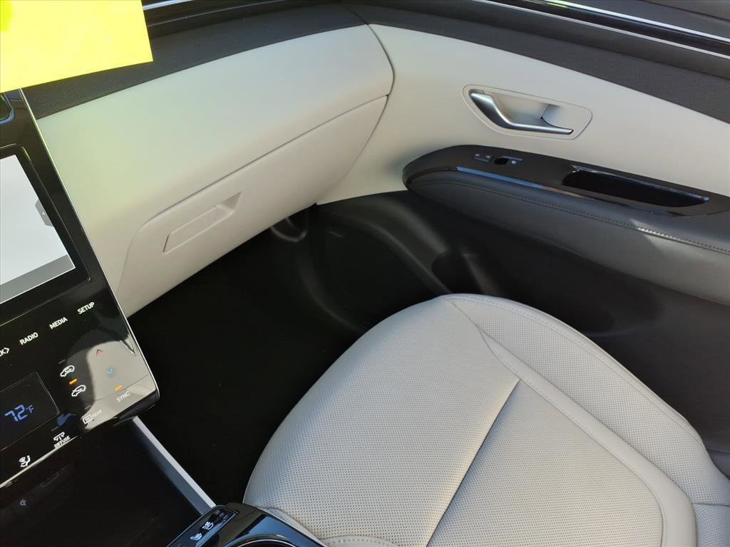 Used 2024 Hyundai Tucson Limited image 24