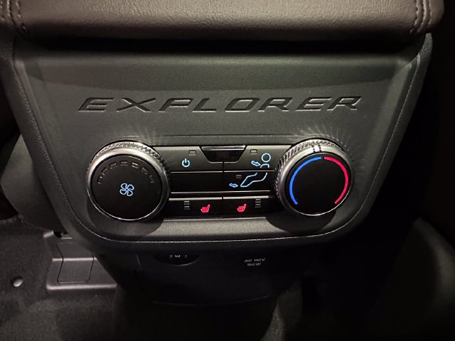 New 2027 Ford Explorer Platinum w/ 3.0L Ultimate Package AWD/4WD image 23