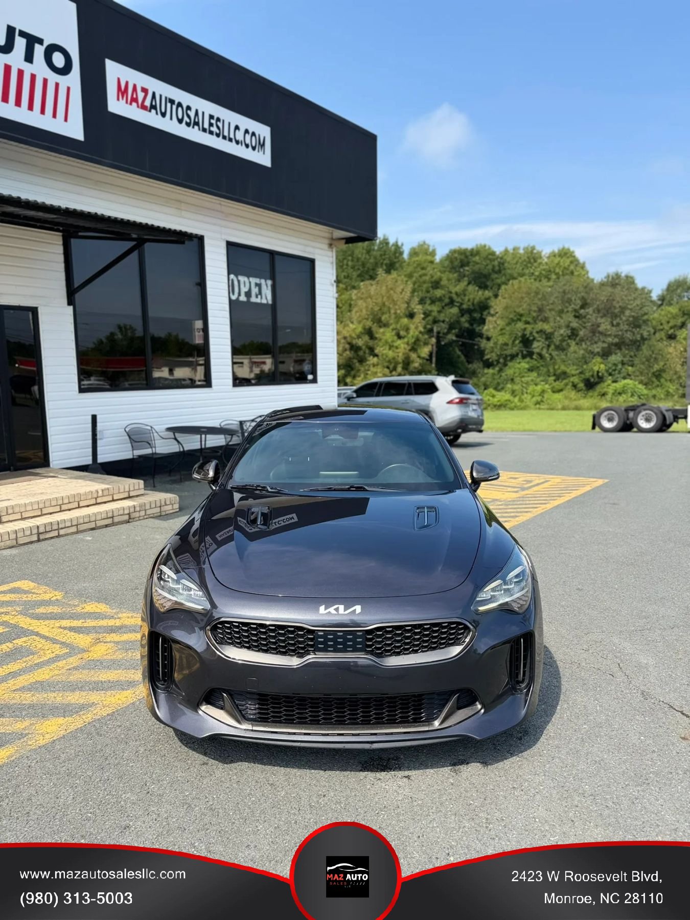 Used 2022 Kia Stinger GT-Line RWD image 2