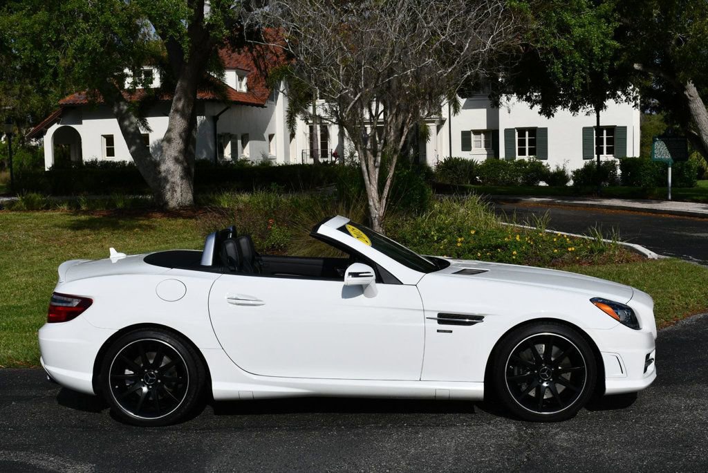 Used 2015 Mercedes-Benz SLK 350 image 42