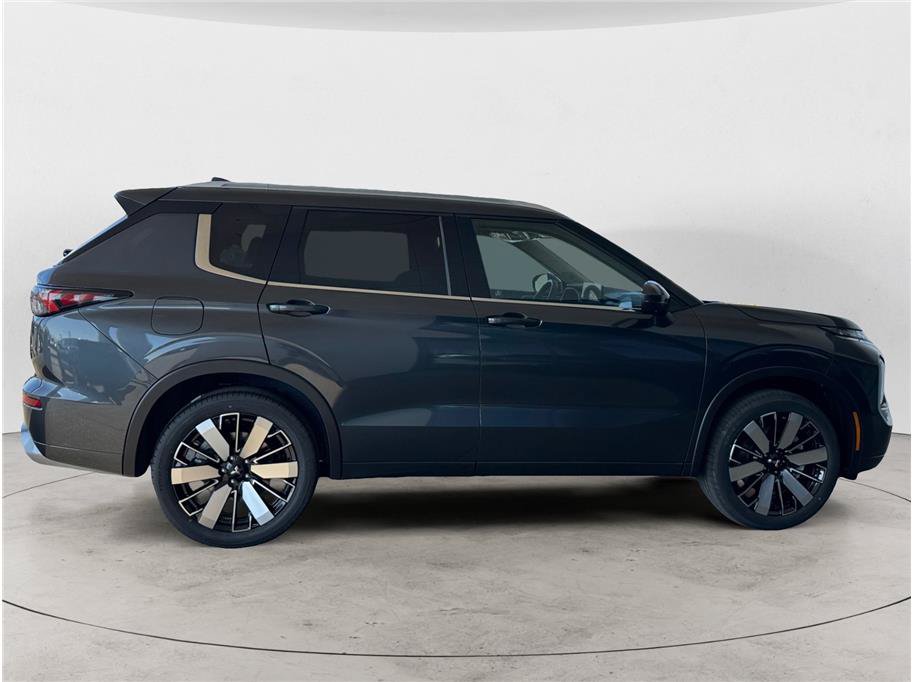 New 2026 Mitsubishi Outlander SEL FWD image 6