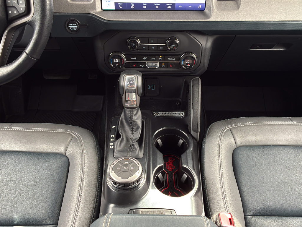 Used 2024 Ford Bronco Outer Banks AWD/4WD image 23