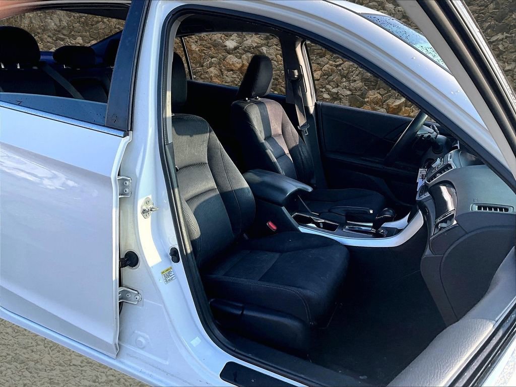 Used 2013 Honda Accord Sport image 7