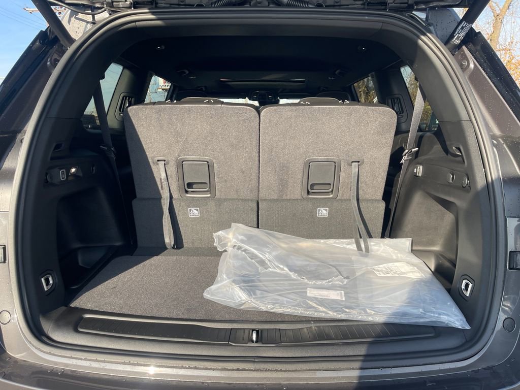 New 2025 Jeep Grand Cherokee L Altitude image 17