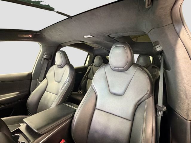 Used 2022 Tesla Model X Plaid image 17