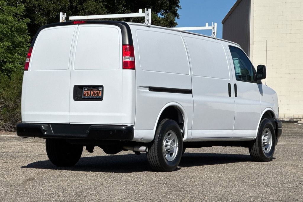 Used 2020 Chevrolet Express 2500 w/ Communications Package image 4