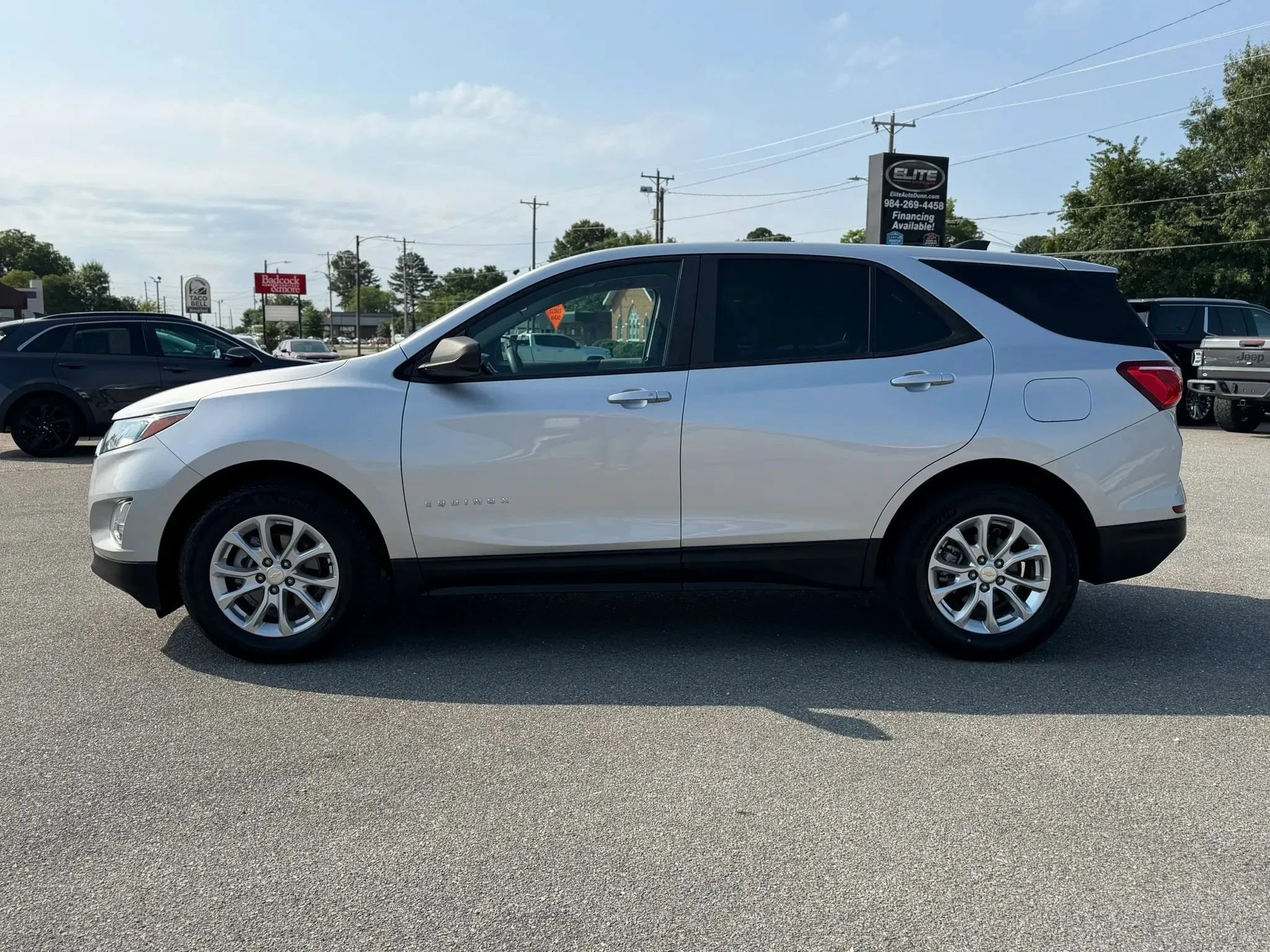 Used 2021 Chevrolet Equinox LS w/ LS Convenience Package FWD image 10