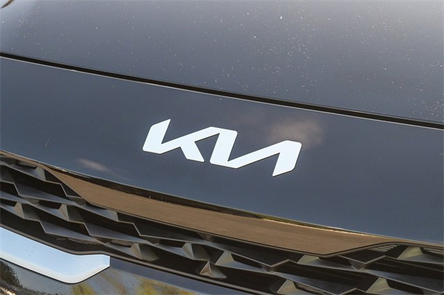 Used 2023 Kia Forte LXS w/ LXS Technology Package image 12