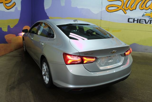 Used 2021 Chevrolet Malibu LT FWD image 5
