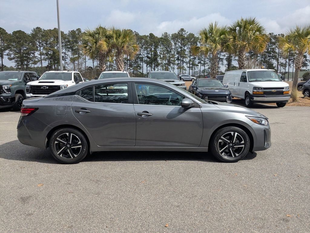 Used 2024 Nissan Sentra SV image 3