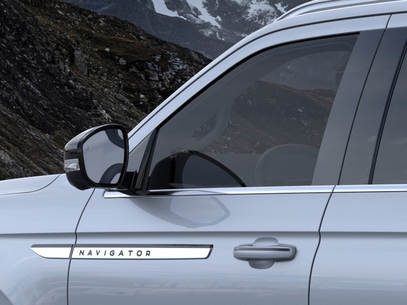 Used 2026 Lincoln Navigator Reserve AWD/4WD image 20