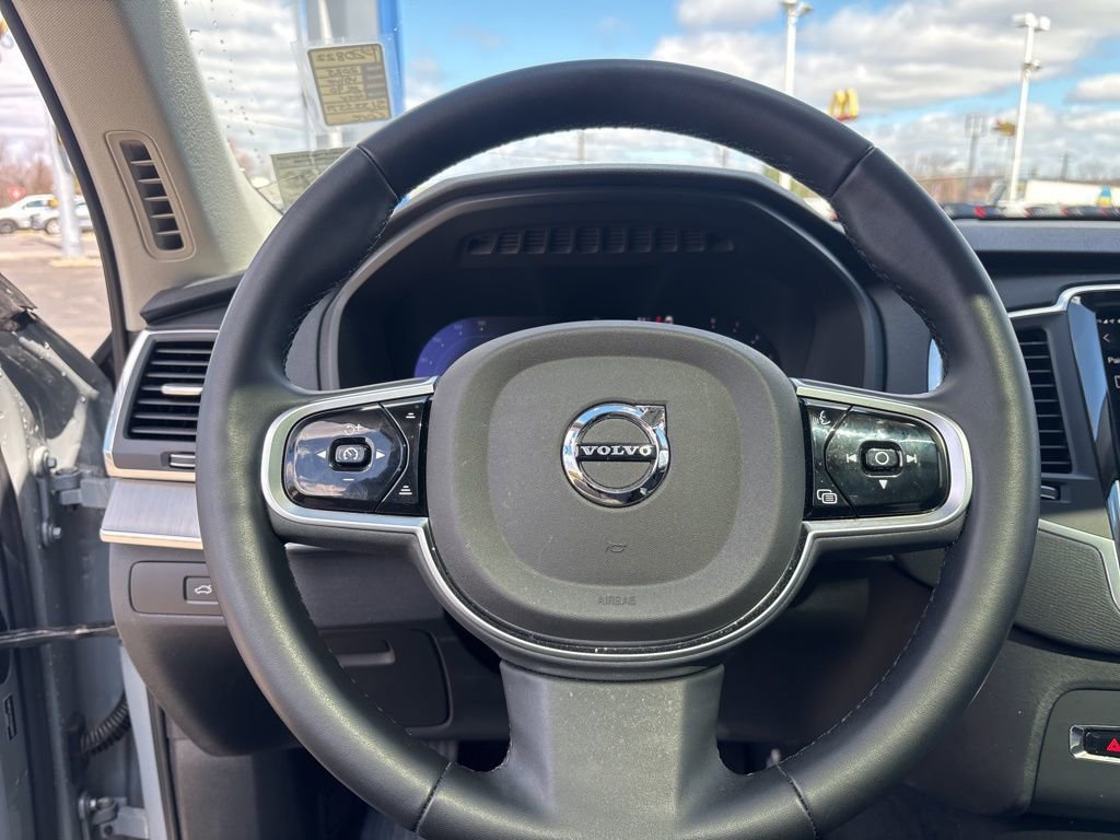 Certified 2025 Volvo XC90 B5 Core image 19