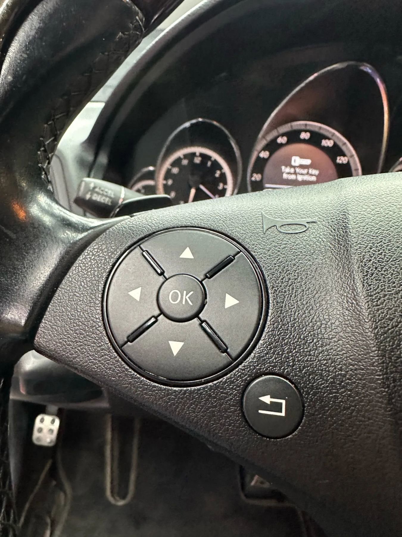 Used 2011 Mercedes-Benz E 350 Cabriolet image 24