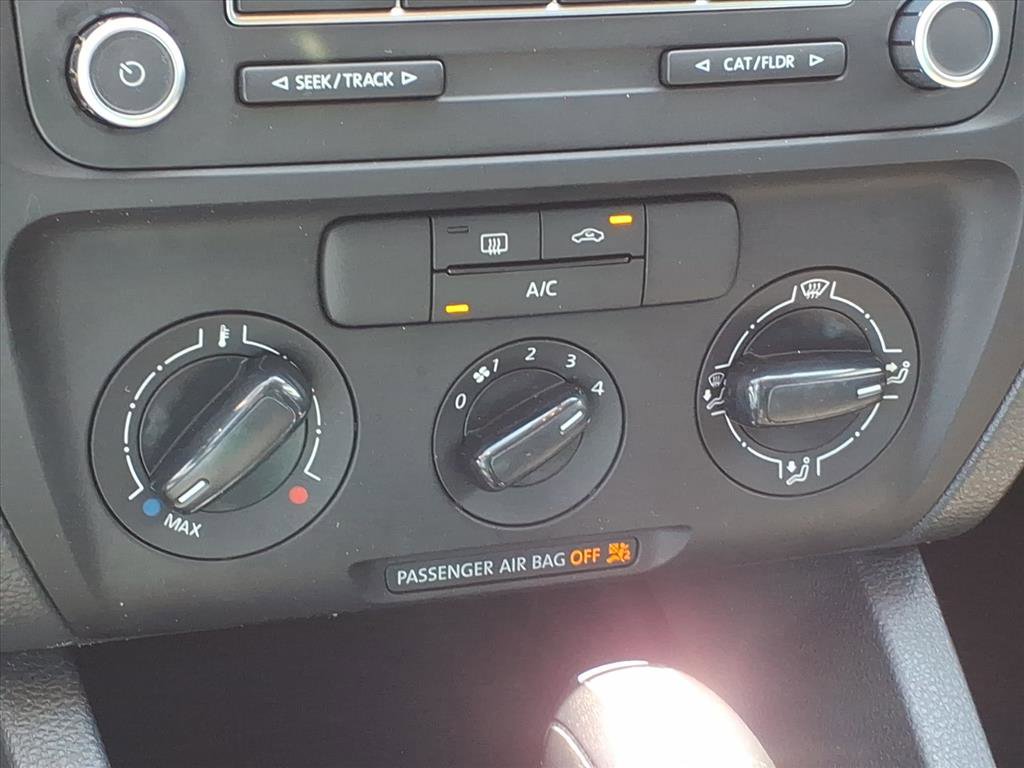 Used 2014 Volkswagen Jetta SE FWD image 28