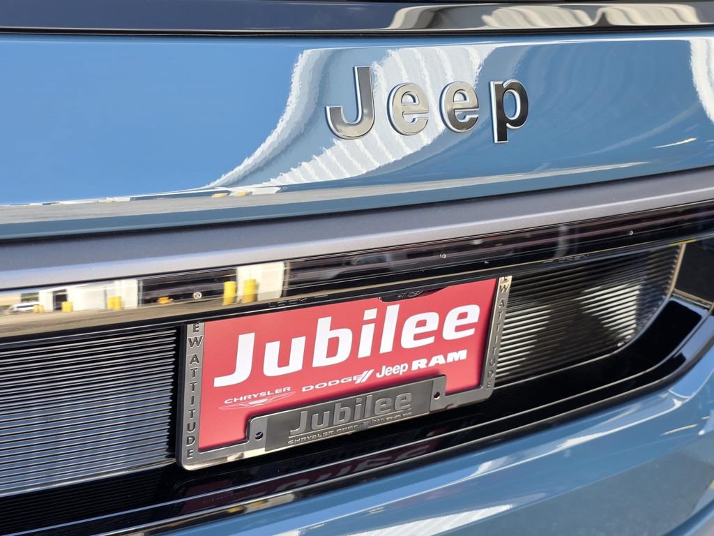 New 2026 Jeep Grand Wagoneer L Summit AWD/4WD image 47