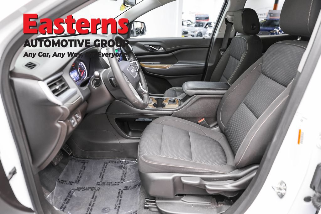 Used 2023 GMC Acadia SLE FWD image 14