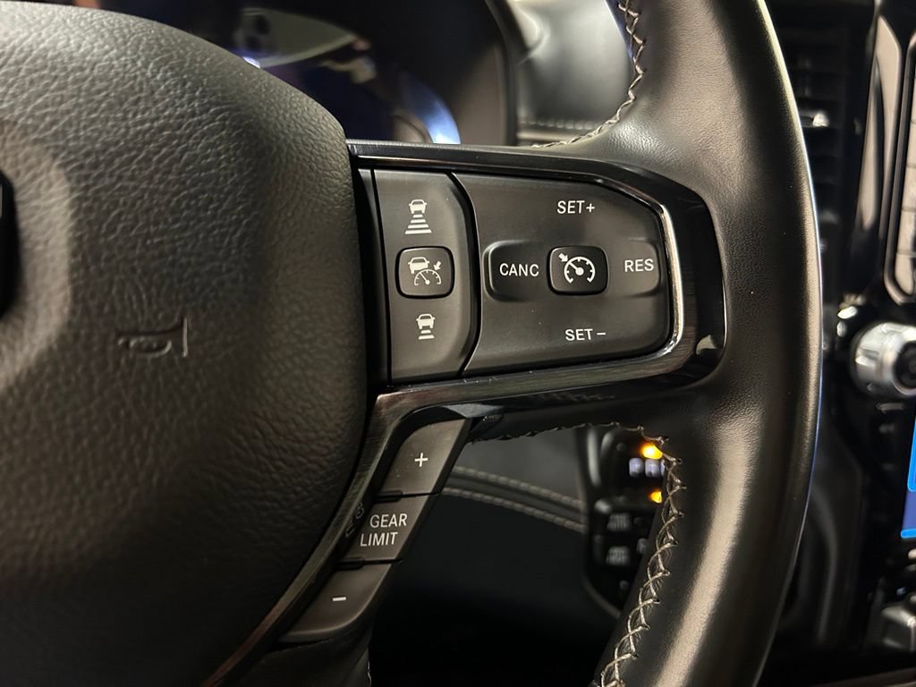 Used 2023 RAM 1500 Limited AWD/4WD image 22