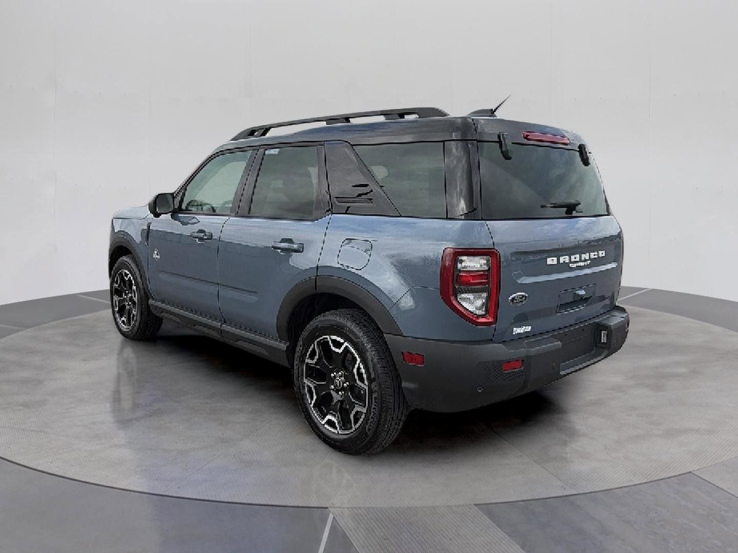 Certified 2025 Ford Bronco Sport Outer Banks w/ Outer Banks Tech Package+ image 3