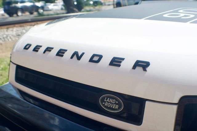 Used 2022 Land Rover Defender 90 S image 16