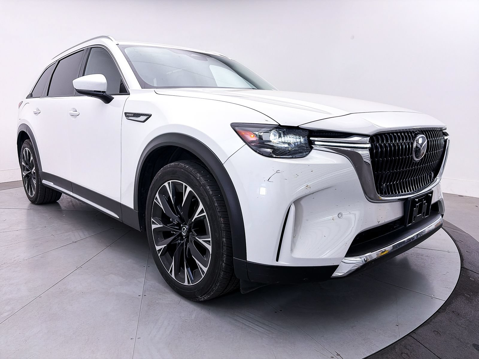 Used 2024 MAZDA CX-90 Plug-In Hybrid w/ Premium Pkg AWD/4WD image 11