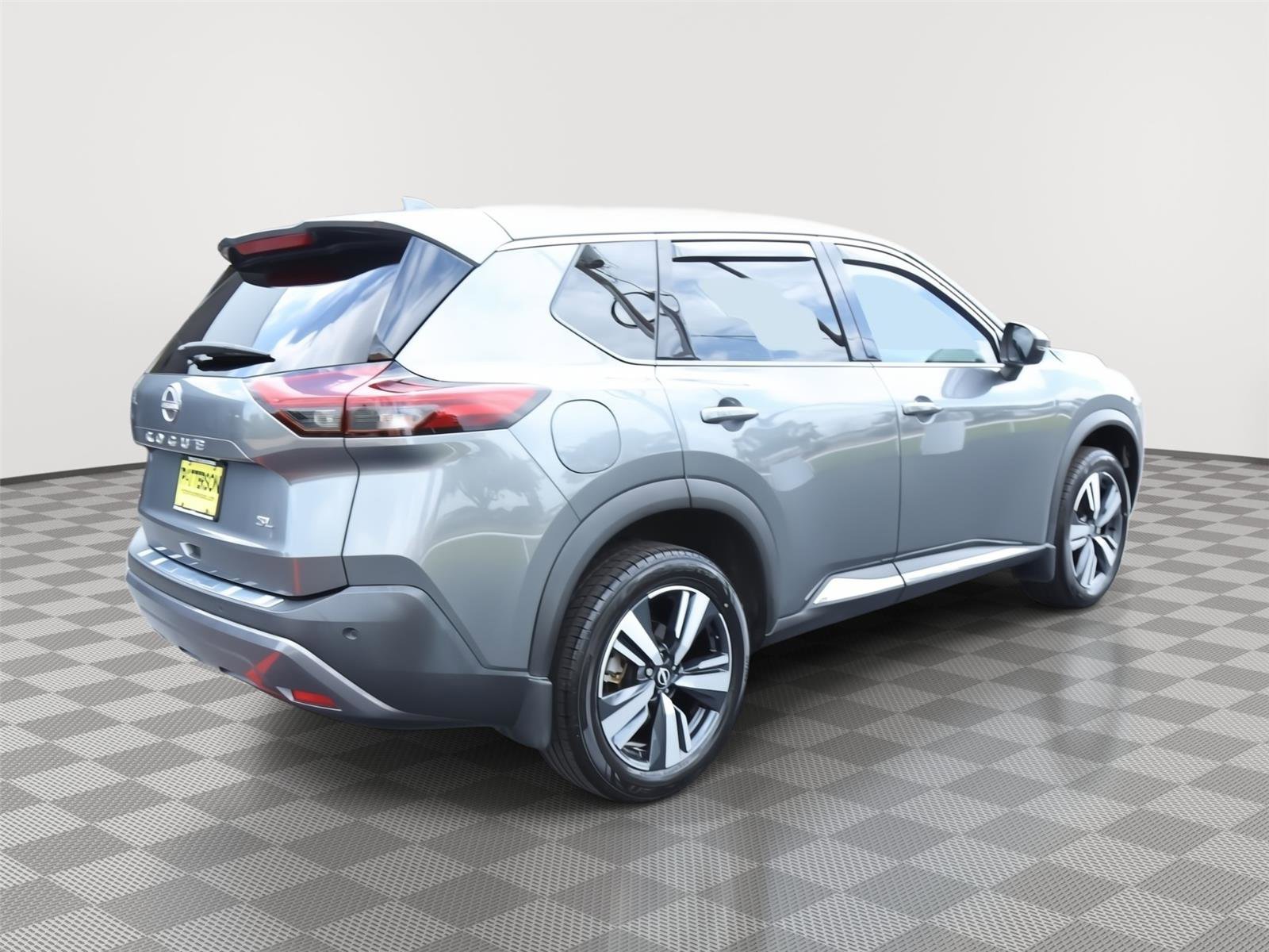 Used 2023 Nissan Rogue SL image 6
